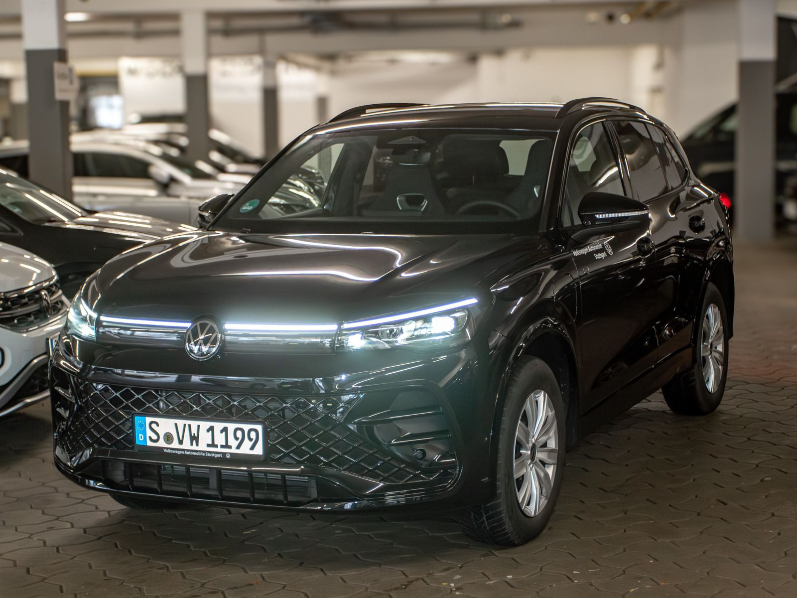 Volkswagen Tiguan 1.5 l R-Line eHybrid OPF ( 150 ) u pplungsgetriebe
