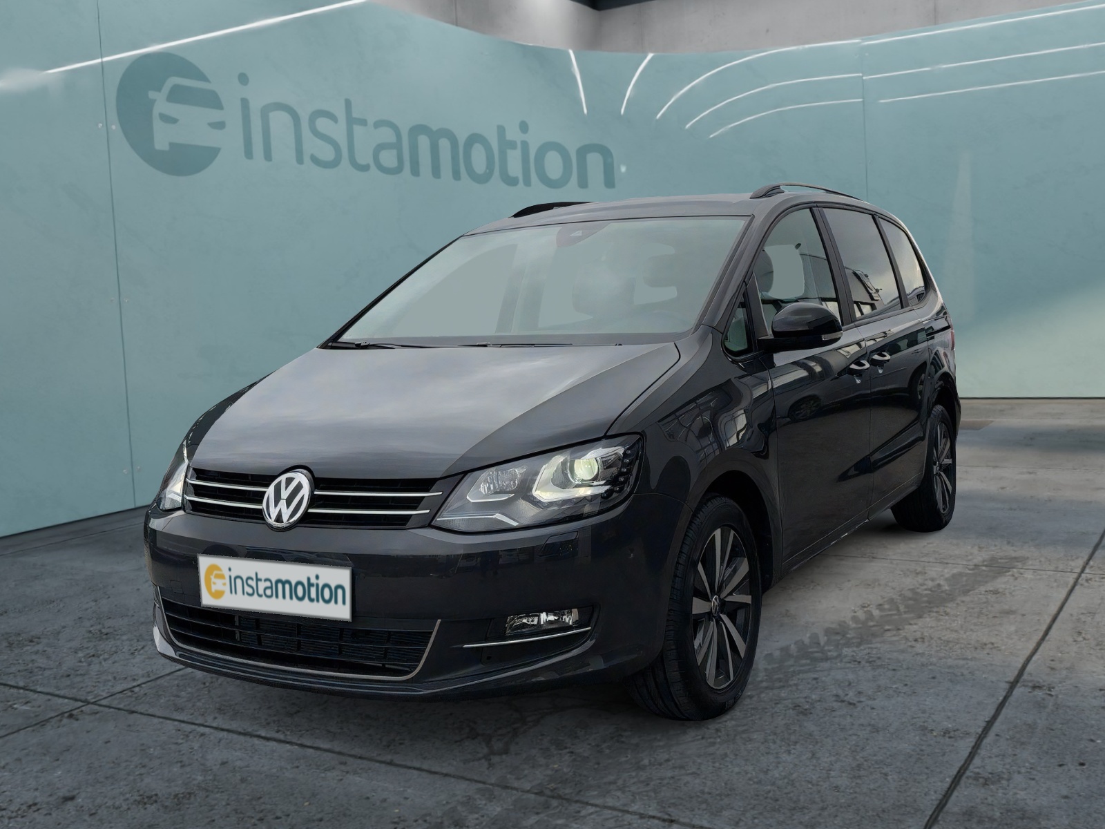 Sharan 1.4 TSI Highline BLACK STYLE DCC AHK ACC Bi-Xenon Navi Kamera Keyless