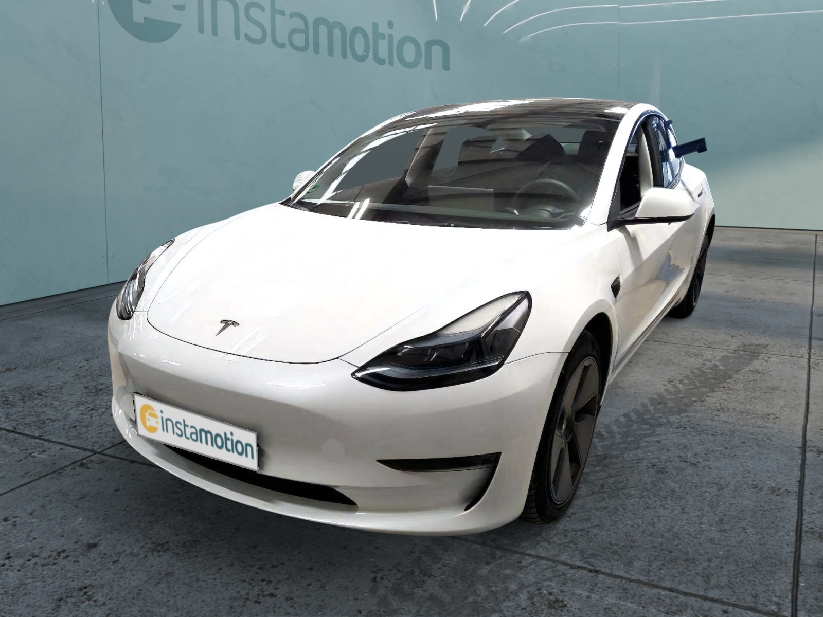 Model 3 LONG RANGE DUAL 4WD SoH 99/100 NP:59tEUR!