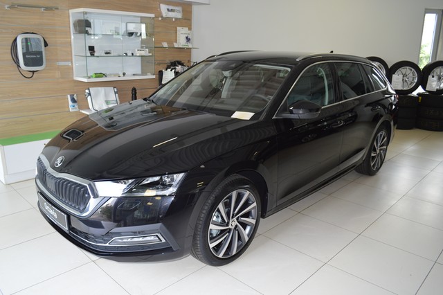 Octavia Combi Style 2.0 TDI DSG LED Navi AHK Head Up
