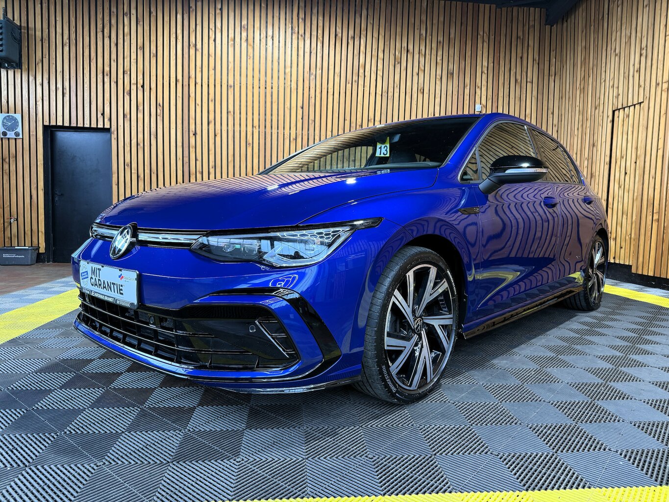 Volkswagen Golf 1.5 eTSI R-Line