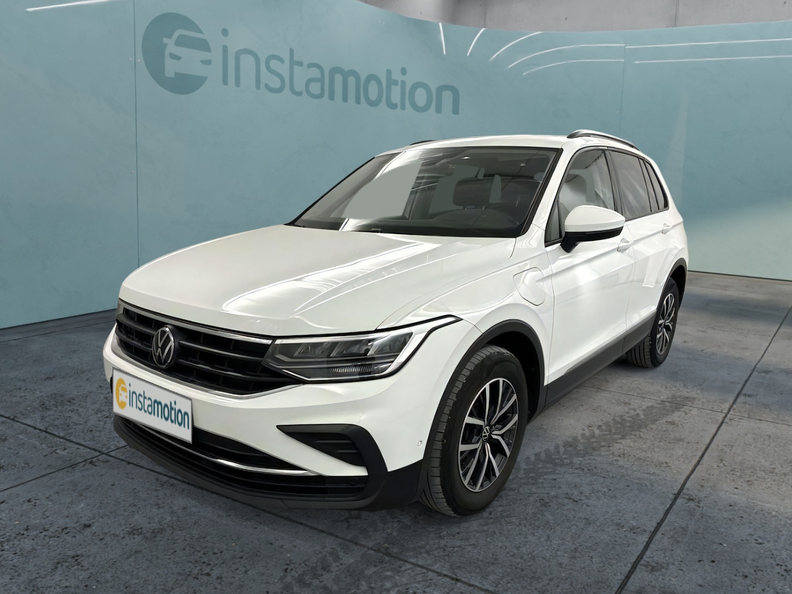 Tiguan LIFE PHEV 245PS DSG HEAD-UP+KAMERA+KEYLESS+LED+NAVI+APP+17 ALU!