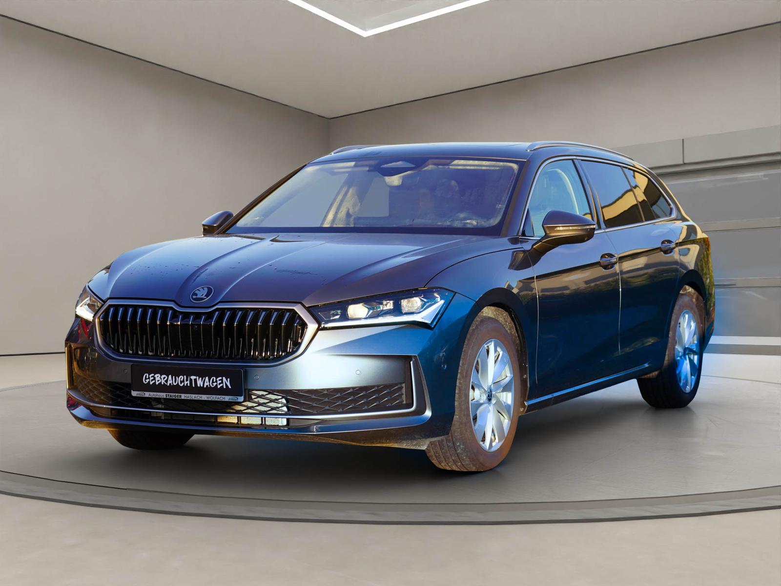 Superb Combi Selection 2.0 TDI DSG+ACC+Pano+AHK+