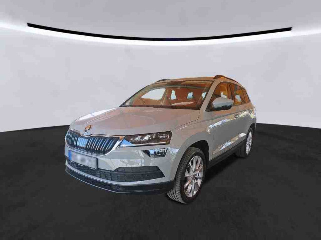 Karoq Style 2,0 TDI LED PANO AHK RFK ACC PDC SHZ