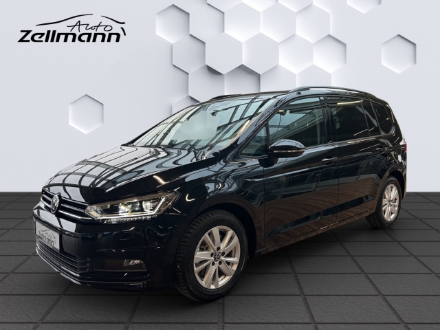 Touran Highline 1.5l DSG StHz Panodach Navi AhK