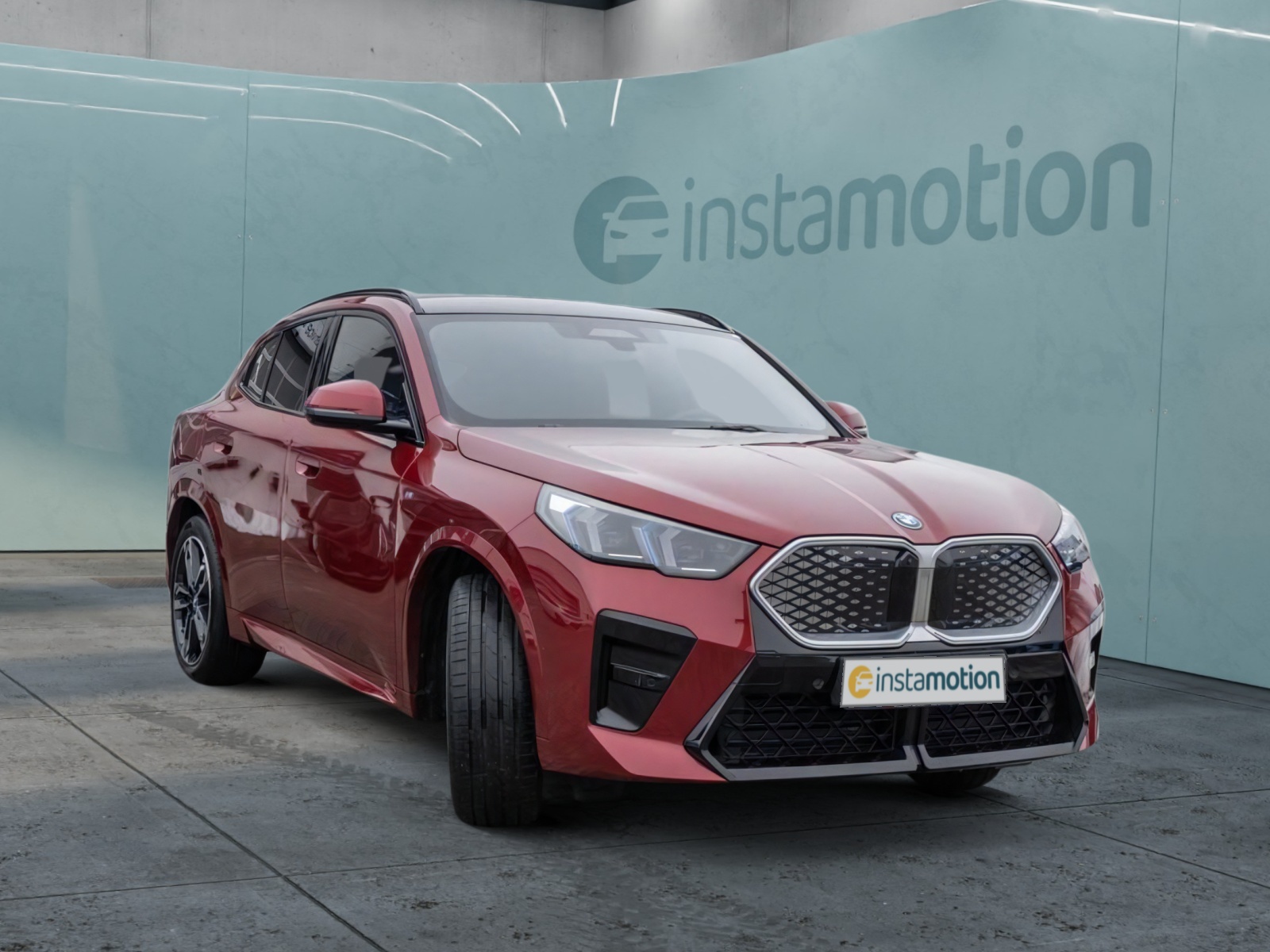 BMW iX 2