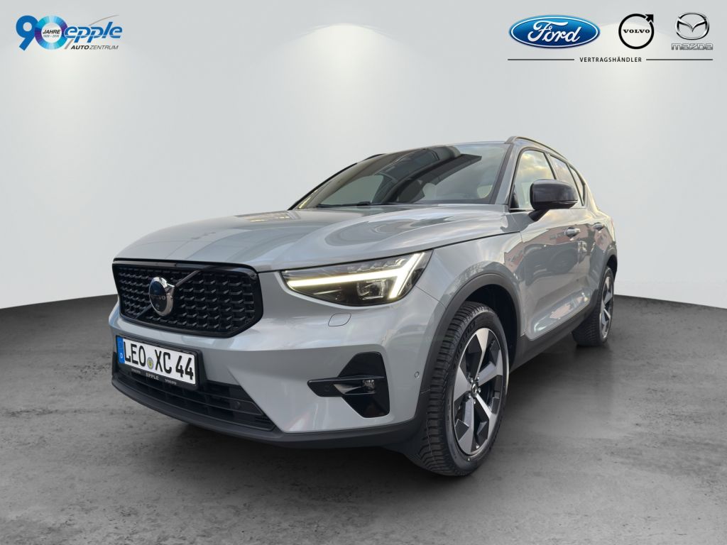 Volvo XC40 B4 B Plus Dark