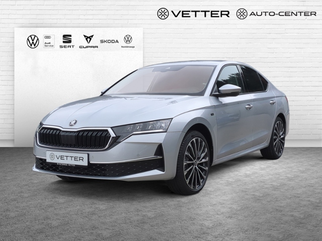 Octavia 1.5 TSI Tour NAVI ACC SPORT 19