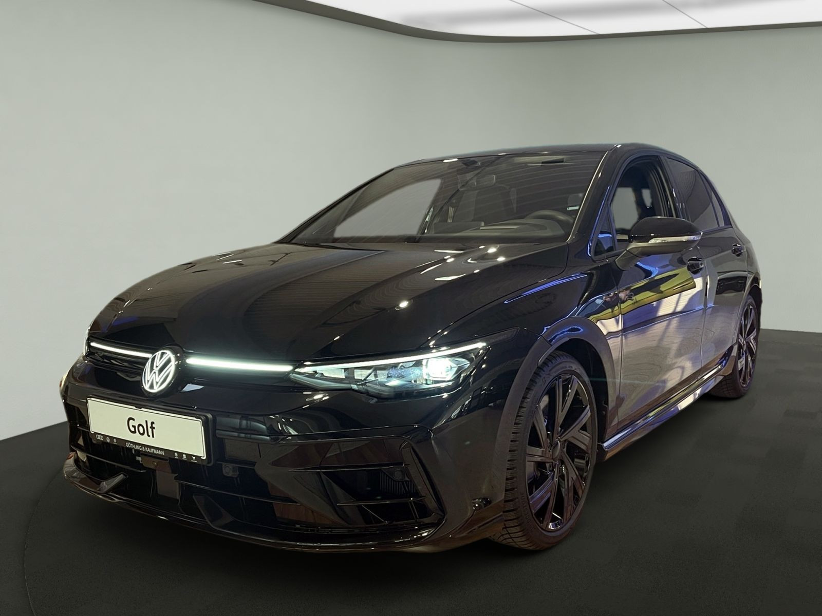 Golf R 2.0 TSI 4M DSG BLACK-EDITION*AKRAPOVIC*LEDER*LED-MATRIX*PANO