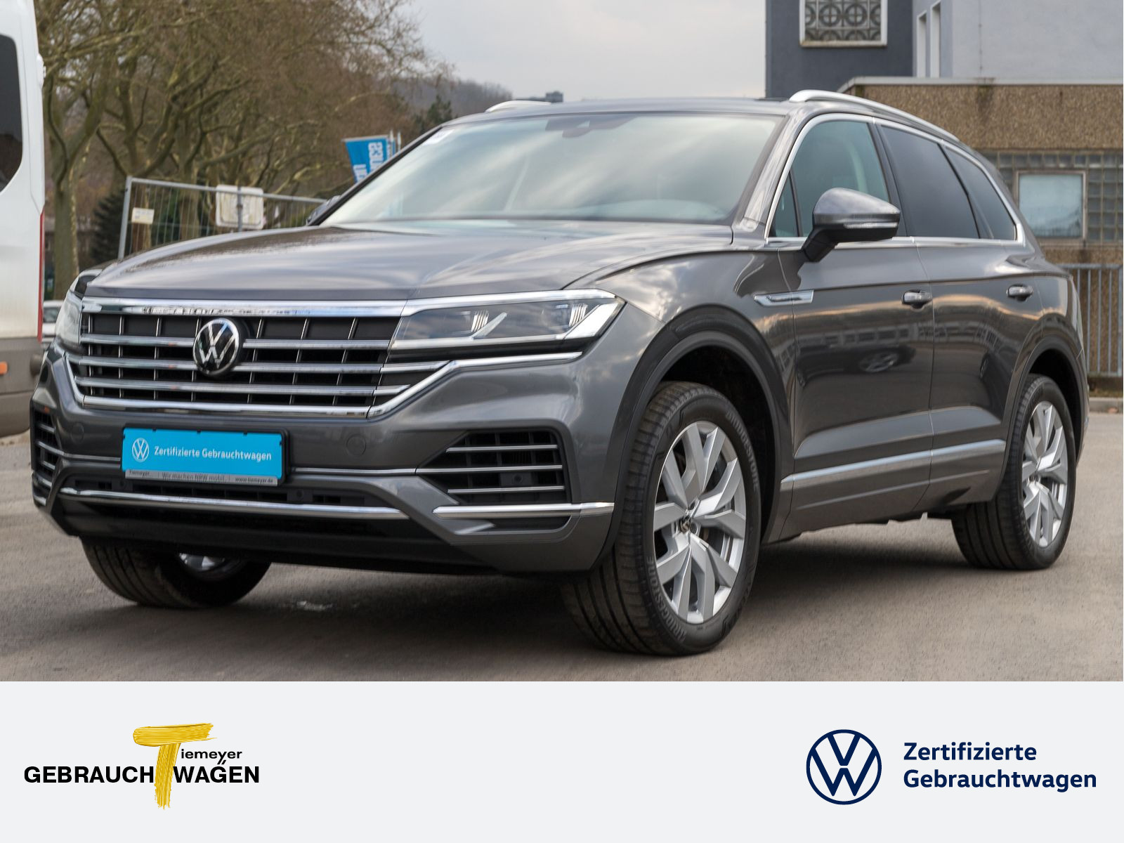 Touareg 3.0 TDI 4M ATMOSPHERE LEDER PANO AHK