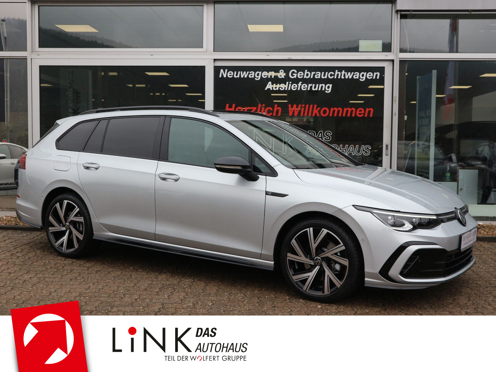 Golf Variant R-Line 2,0 TSI OPF (190 PS) DSG*AHK*Panorama*Winterräder
