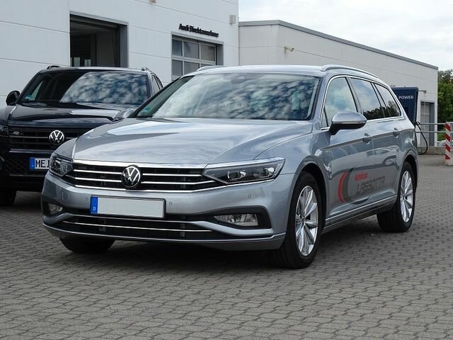 Passat Variant 2.0 TDI DSG Business / Matrix