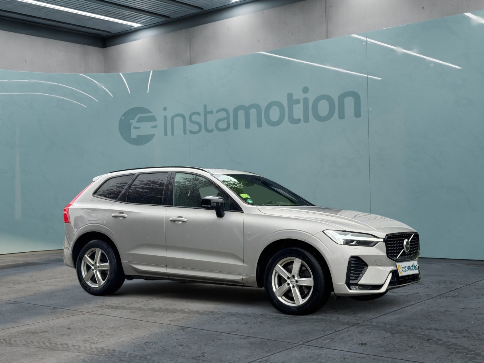 Volvo XC60 B4 D AWD Plus Dark Harman-Kardon