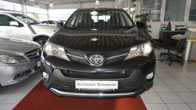 Toyota RAV 4 2.2 D-4D Life 2 99 % FINANZIERUNG¹