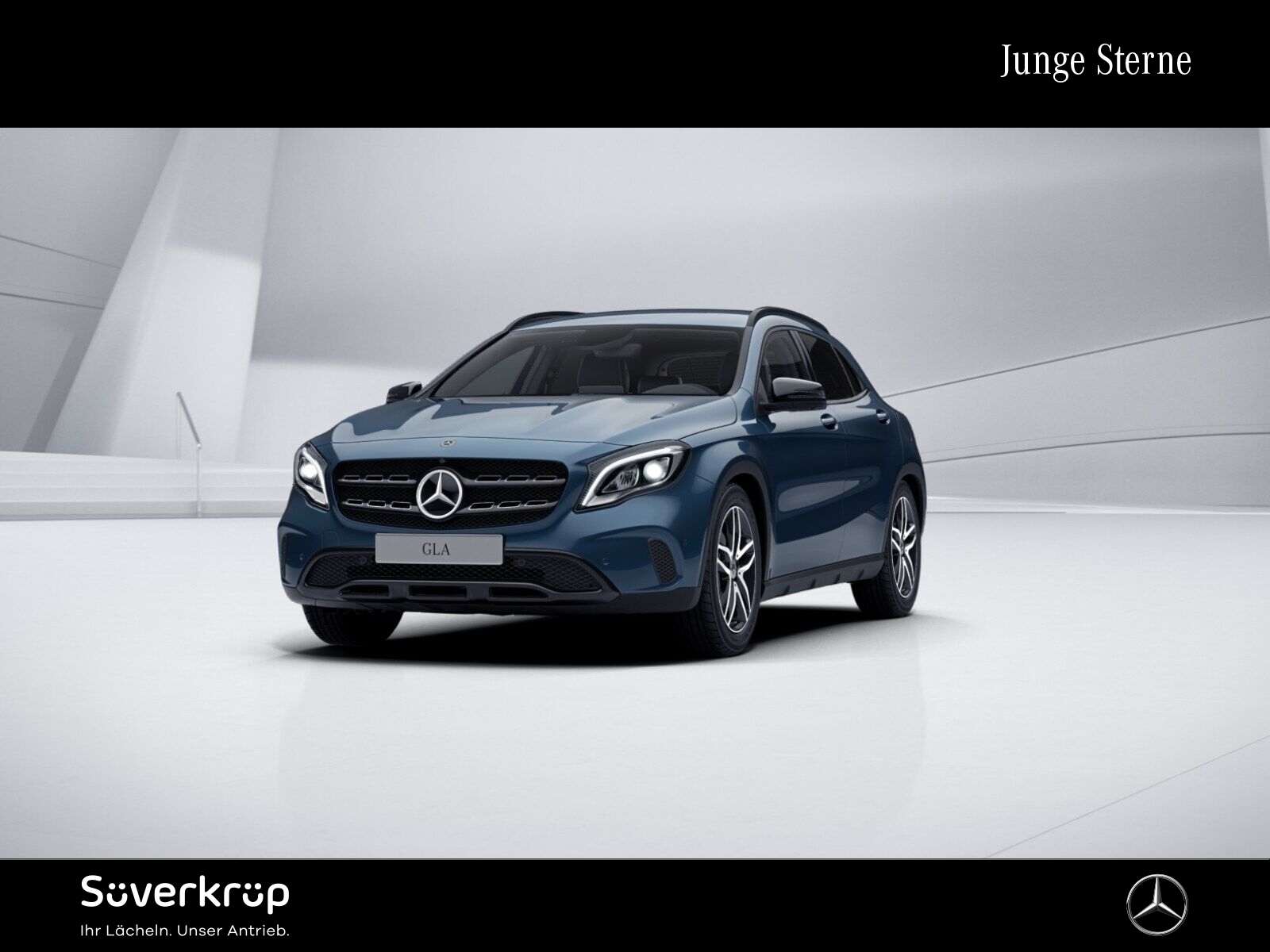 GLA 250 Sport Utility Vehicle NIGHT SPUR DISTR