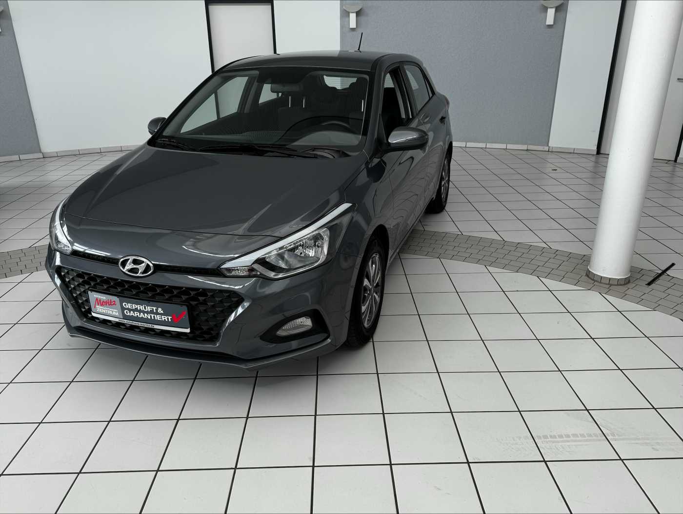 Hyundai i20 1.0 Select WENIG KM