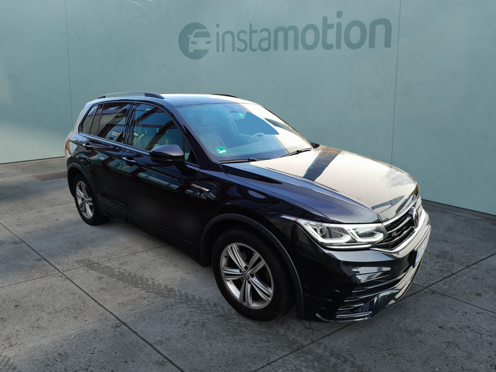 Tiguan R-LINE BLACK STYLE TDI 4M DSG AHK+KAMERA+