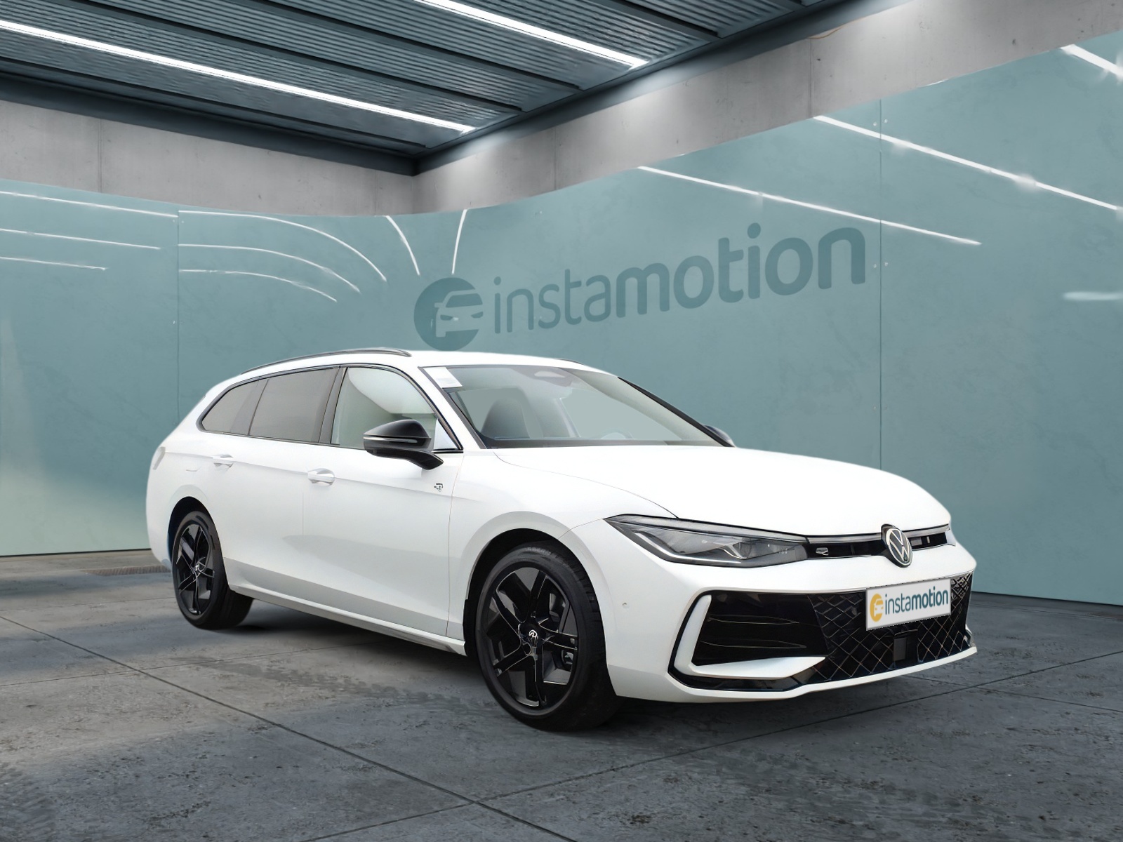 Passat 2.0 TDI DSG R-line BLACK-STYLE inkl. WKR HUD DCC MATRIX