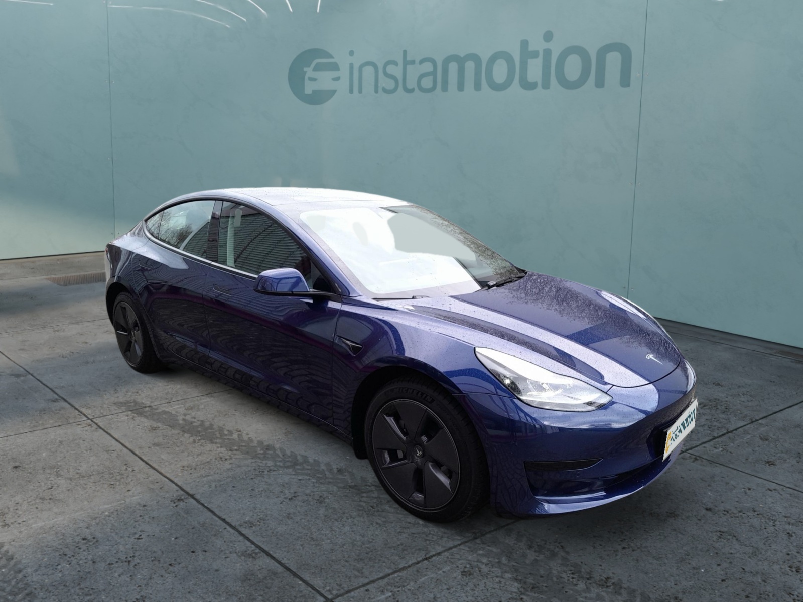 Model 3 SR PLUS 2xPARKSENSOREN+WPUMPE+ACC+KAMERA+18 ALU!