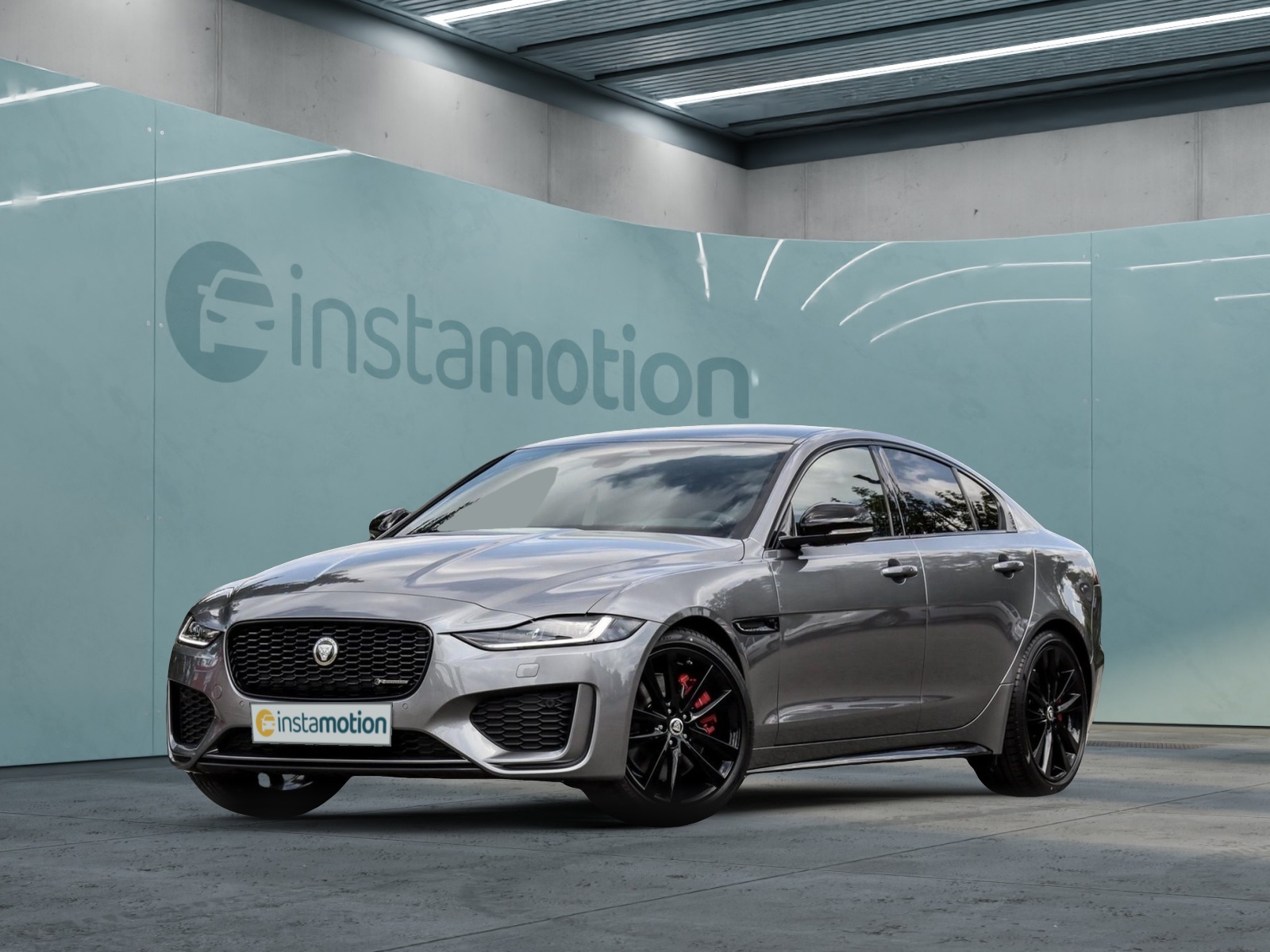 Jaguar XE D200 R-Dynamic SE Winter Packet 19 Black