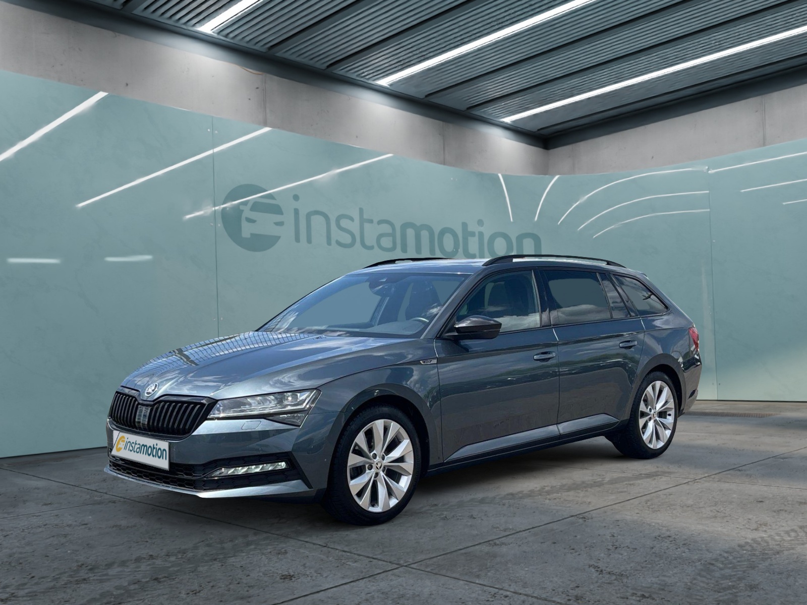 Superb Combi Sportline TDI DSG|PANO|el.HECK|MTRX