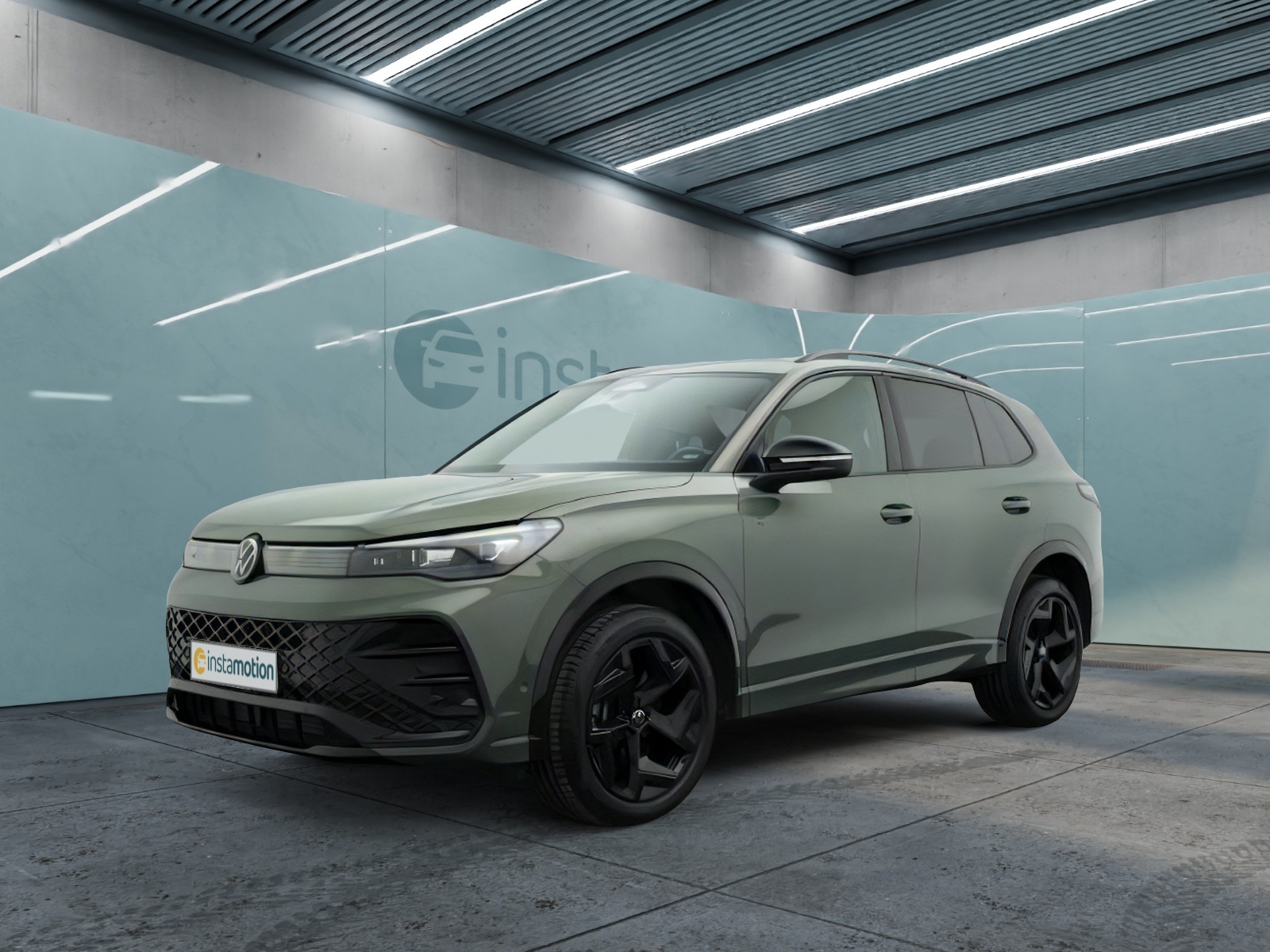 Volkswagen Tiguan 2.0 TDI R-Line BLACK-STYLE H&K ALU19