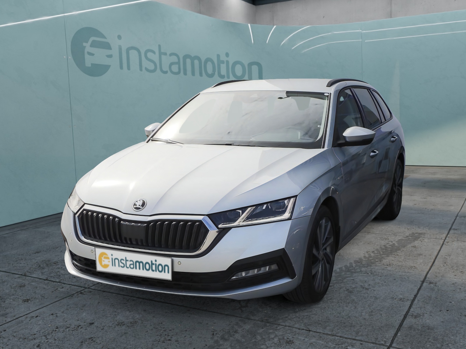 Octavia Combi 2.0 TDI Tour DSG AHK Matrix Standh