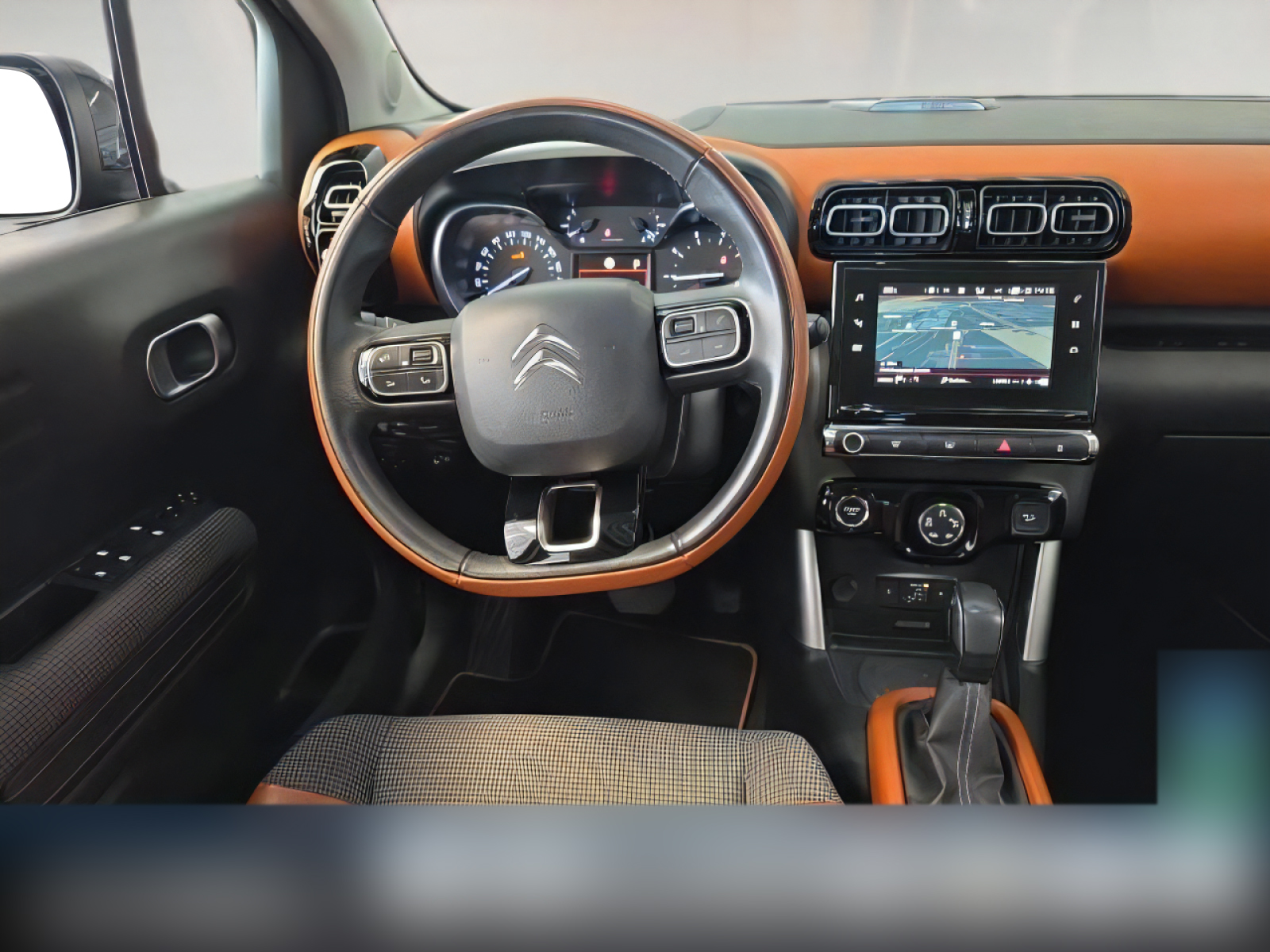 C3 Aircross Shine 1.2 PureTech Navi Voll-Leder+SHZ Klimaauto.Panoramadach PDCv+h+Cam Parklenkassist.