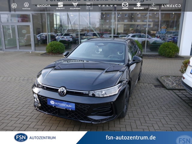Passat R-Line 2.0l TDI DSG+AHK+NAVI+MATRIX+RFK
