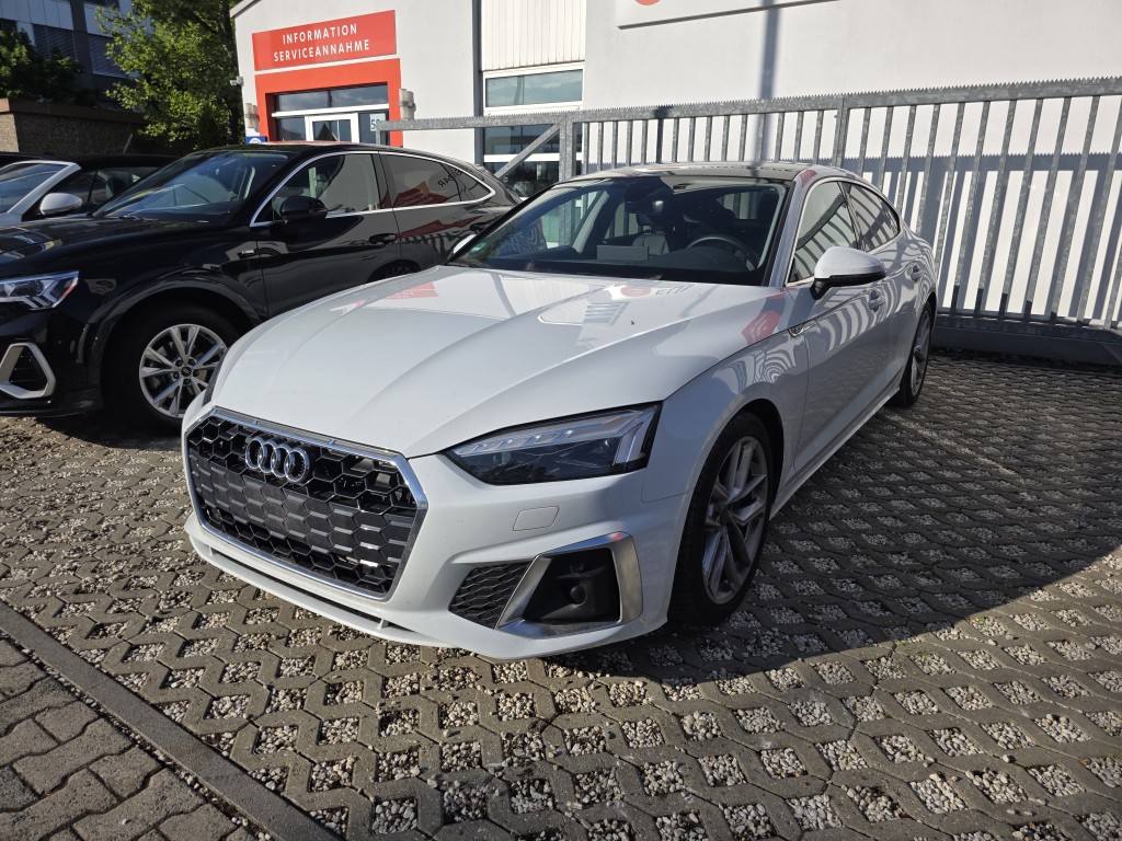 Audi A5 40 TFSI S line Laser R