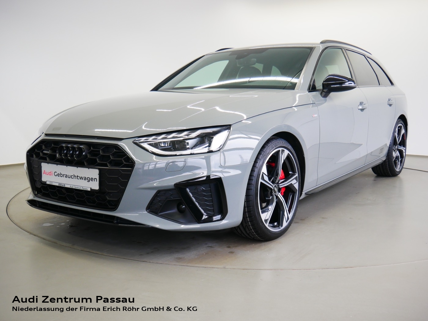 Audi A4 Avant 40 TDI quattro S line comp
