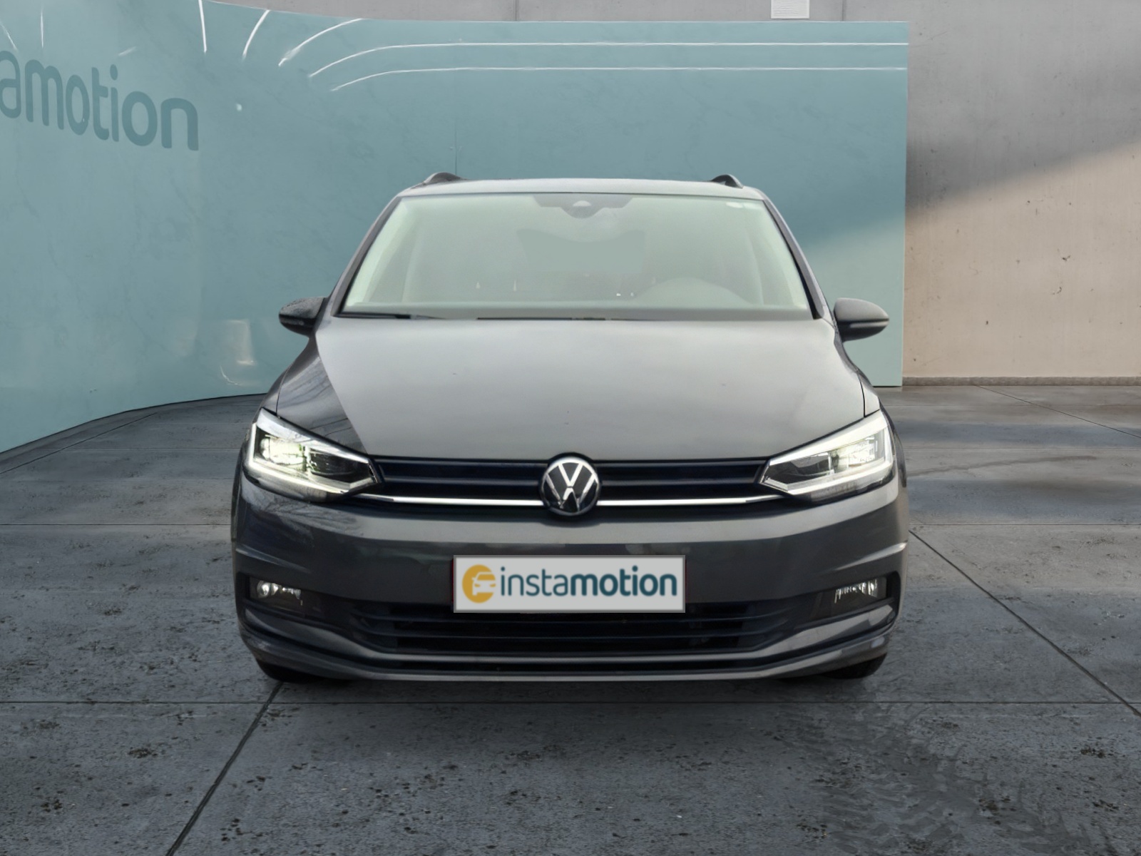 Volkswagen Touran 1.5 TSI Highline Black Style DIGITAL PRO 18