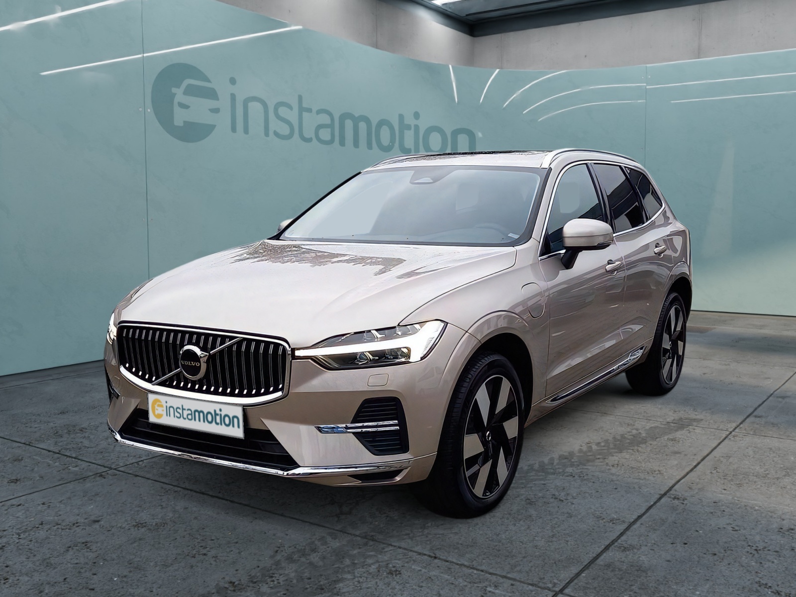 XC60 T6 AWD Recharge Plus Bright