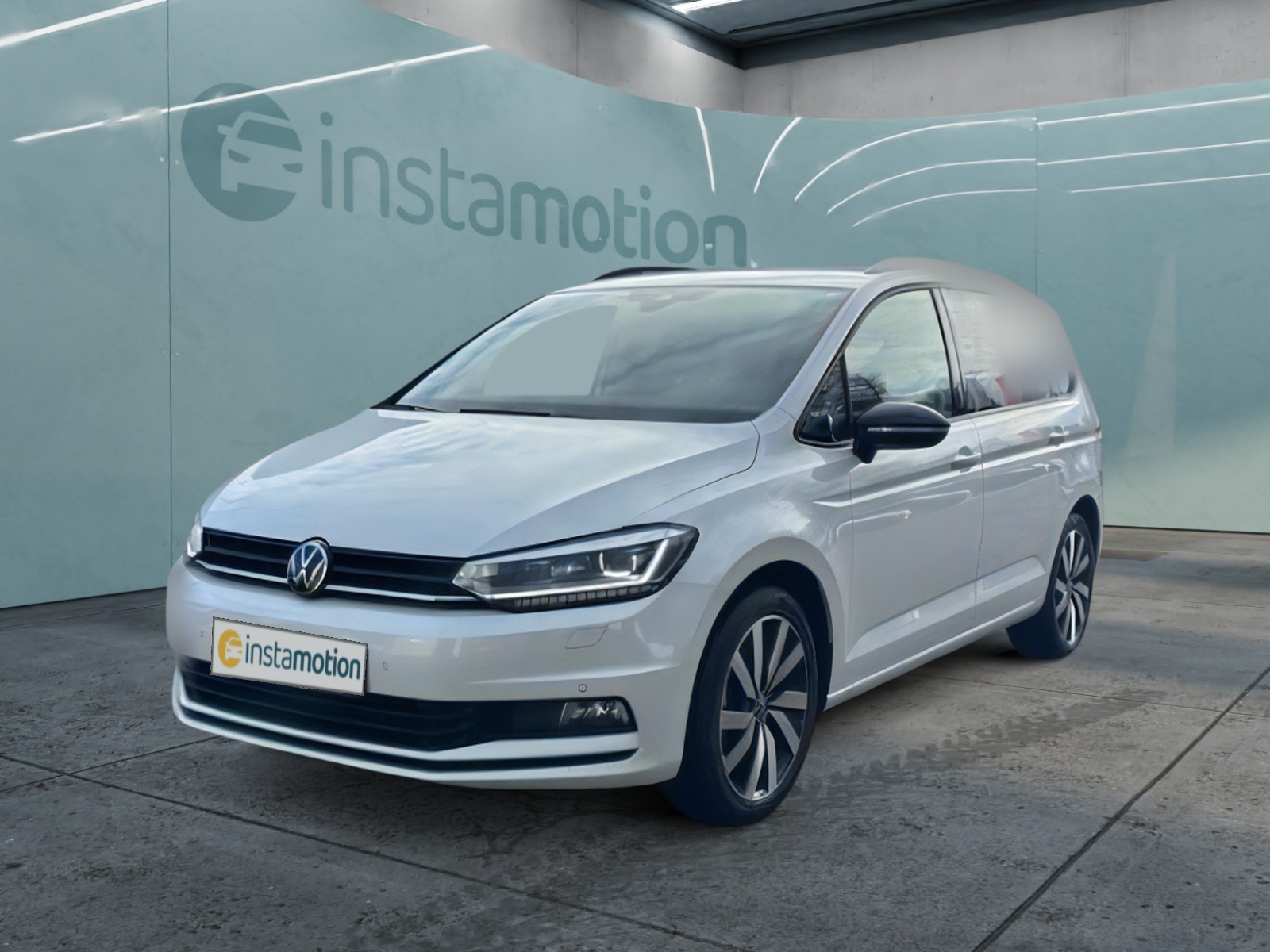 Volkswagen Touran 2.0 TDI Highline DIGITAL PRO 18