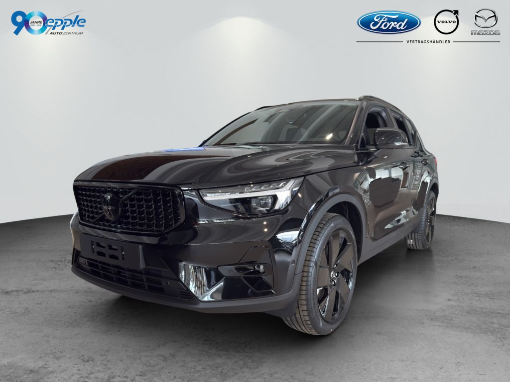 XC40 B4 B DKG Plus Black Edition