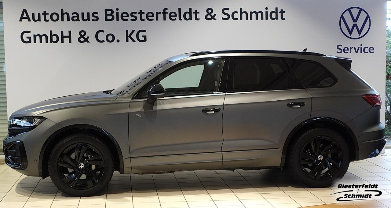 Touareg R-Line 3.0TDI 4M AHK PanoStandh RFK Navi