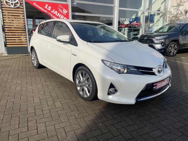 Auris Hybrid Life+ 1.8 Keyless RFK NAVI SHZ top Klimaautom Kom-paket Keyless Entry Ausparkassistent