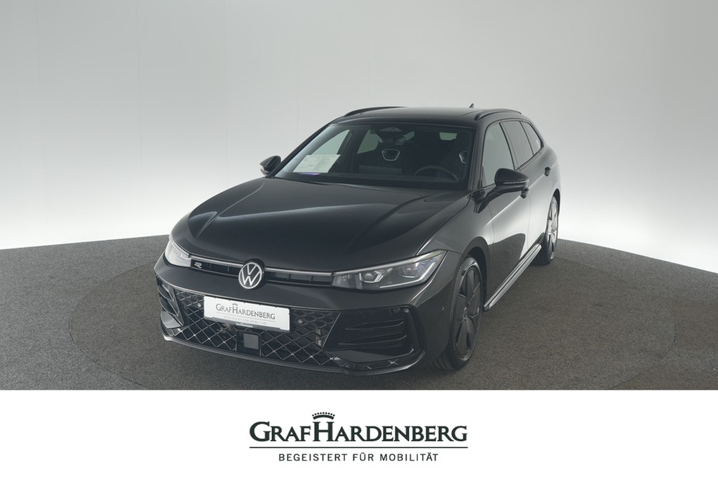 Passat Variant 2.0 TDI 4M DSG R-Line Pano AHK