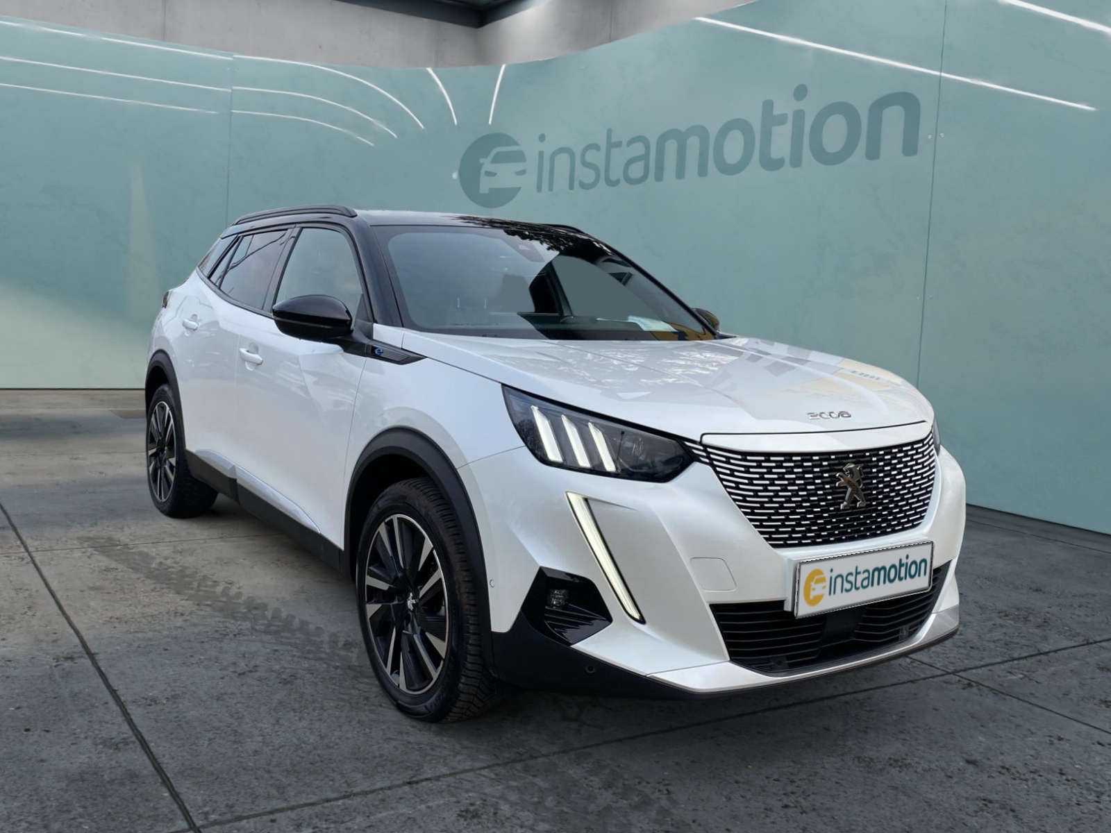 Peugeot 2008 GT e Elektromotor 136
