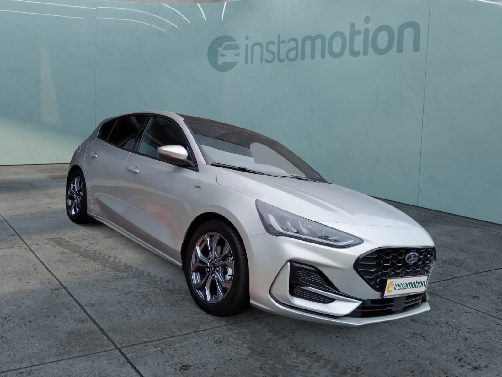 Focus 1.0 EcoBoost ST-Line X 5Tg. + AHK + el. Panoramadach + Ganzjahresreifen