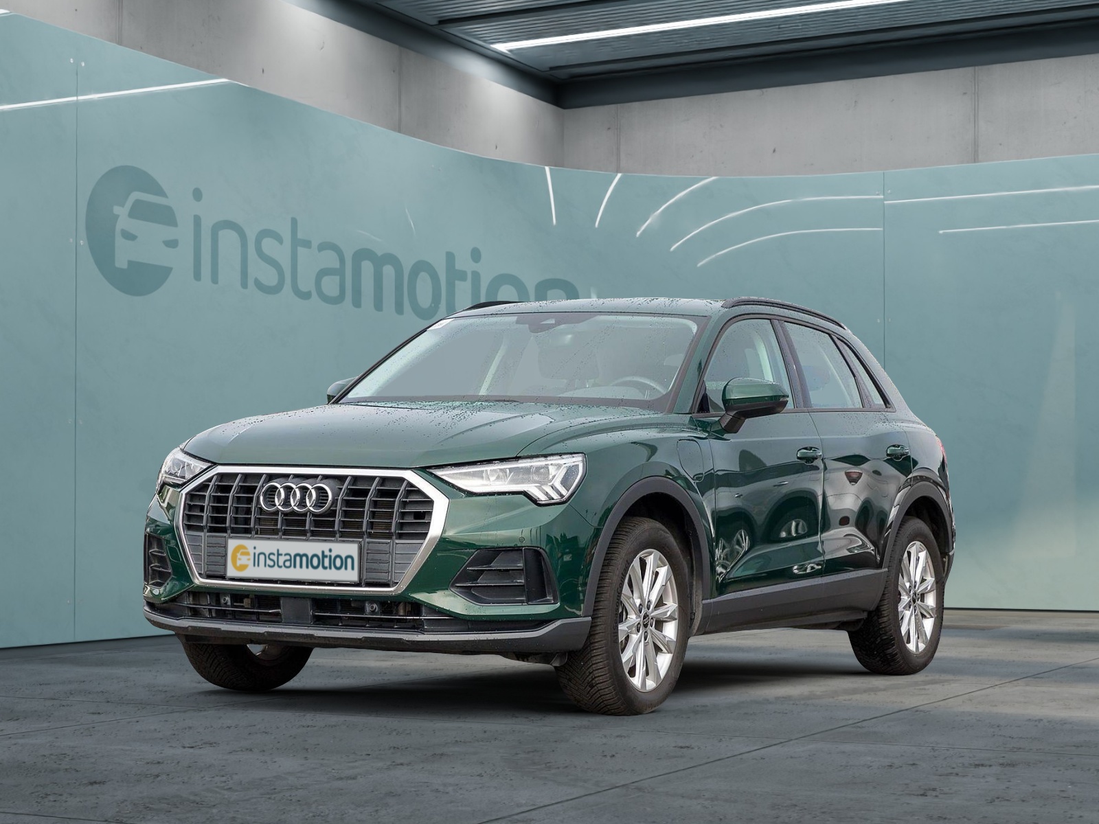 Audi Q3 45 TFSIe BUSINESS