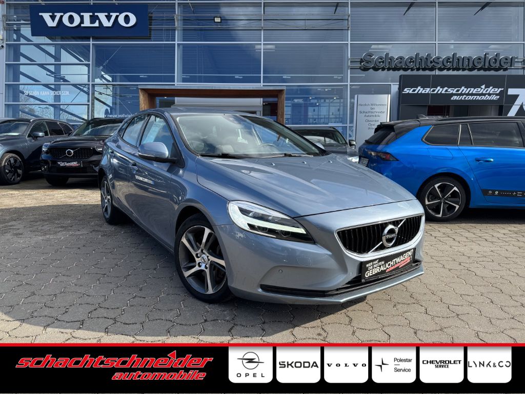 V40 T2 Geartr. Momentum+Navi+PDC+LED+Rückfahrk