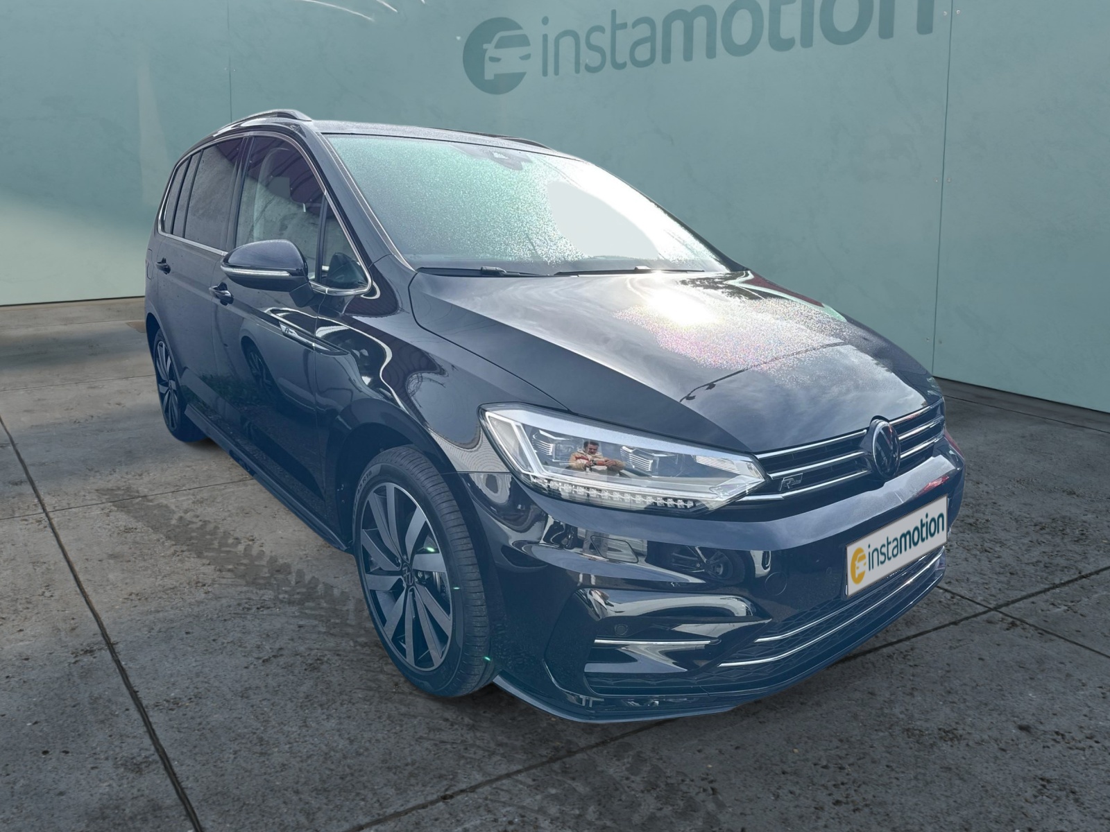 Volkswagen Touran 2.0 TDI R-LINE