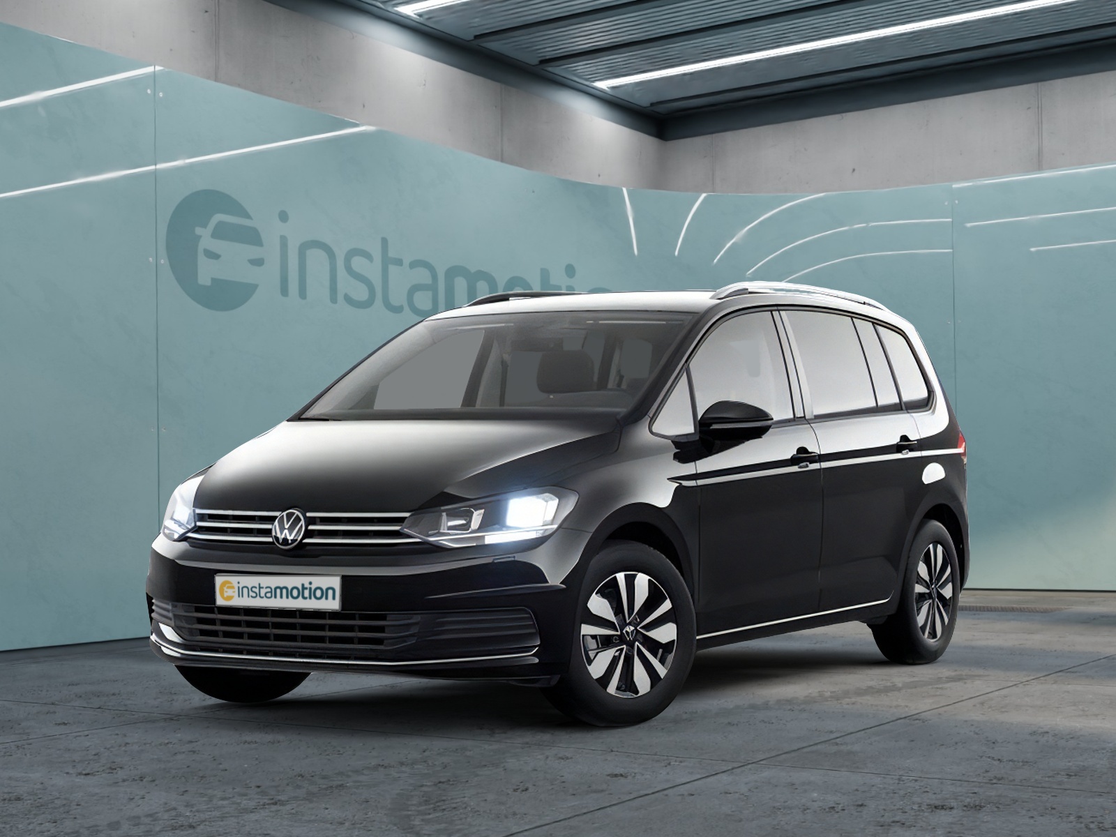 Volkswagen Touran 1.5 TSI MOVE | | | |