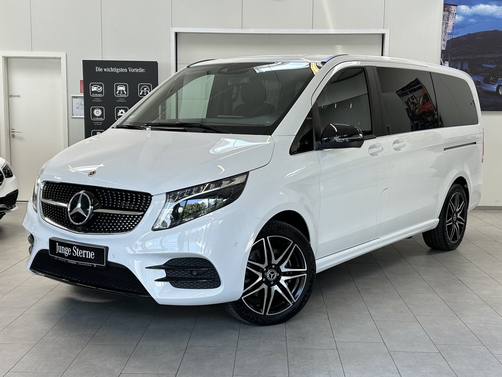 V 220d 4Matic lang AMG+AIRMATIC+DISTR+CARPLAY