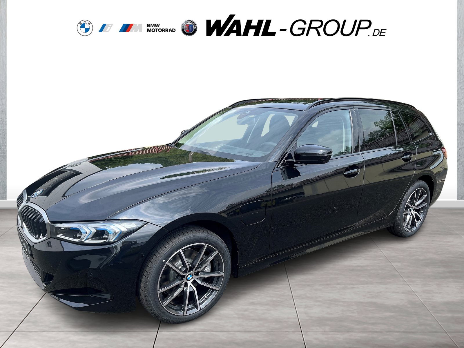 330e xDrive Touring M Sport ACC AHK HiFi HeadUp Adapt LED