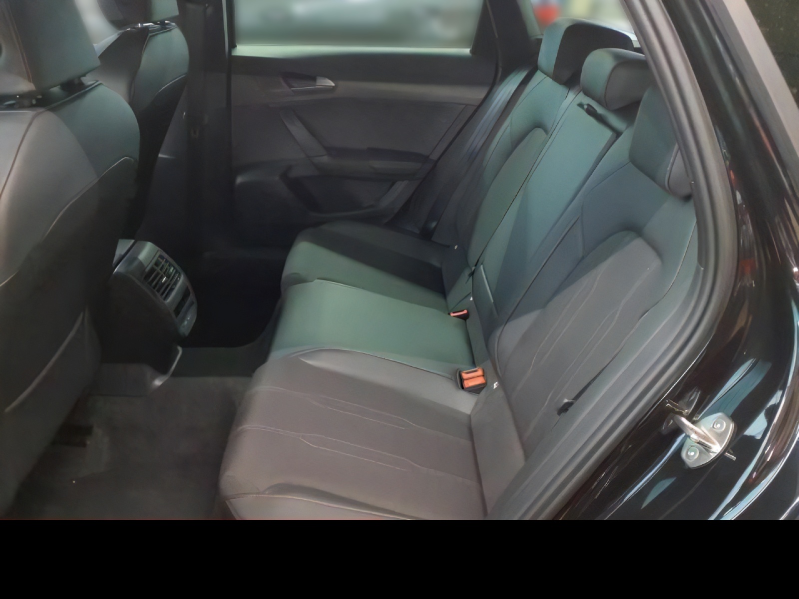 Leon Sportstourer 2.0 TSI DSG 5.-J.-GAR NAVI LED ALU 18