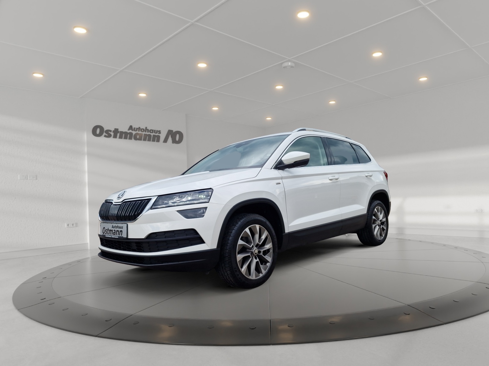 Karoq 1.5 TSI ACT Clever 4xSHZ AHK LED Navi GRA