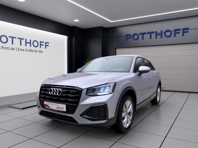 Q2 35 TFSI ADVANCED NAVI PDC AHK LM17
