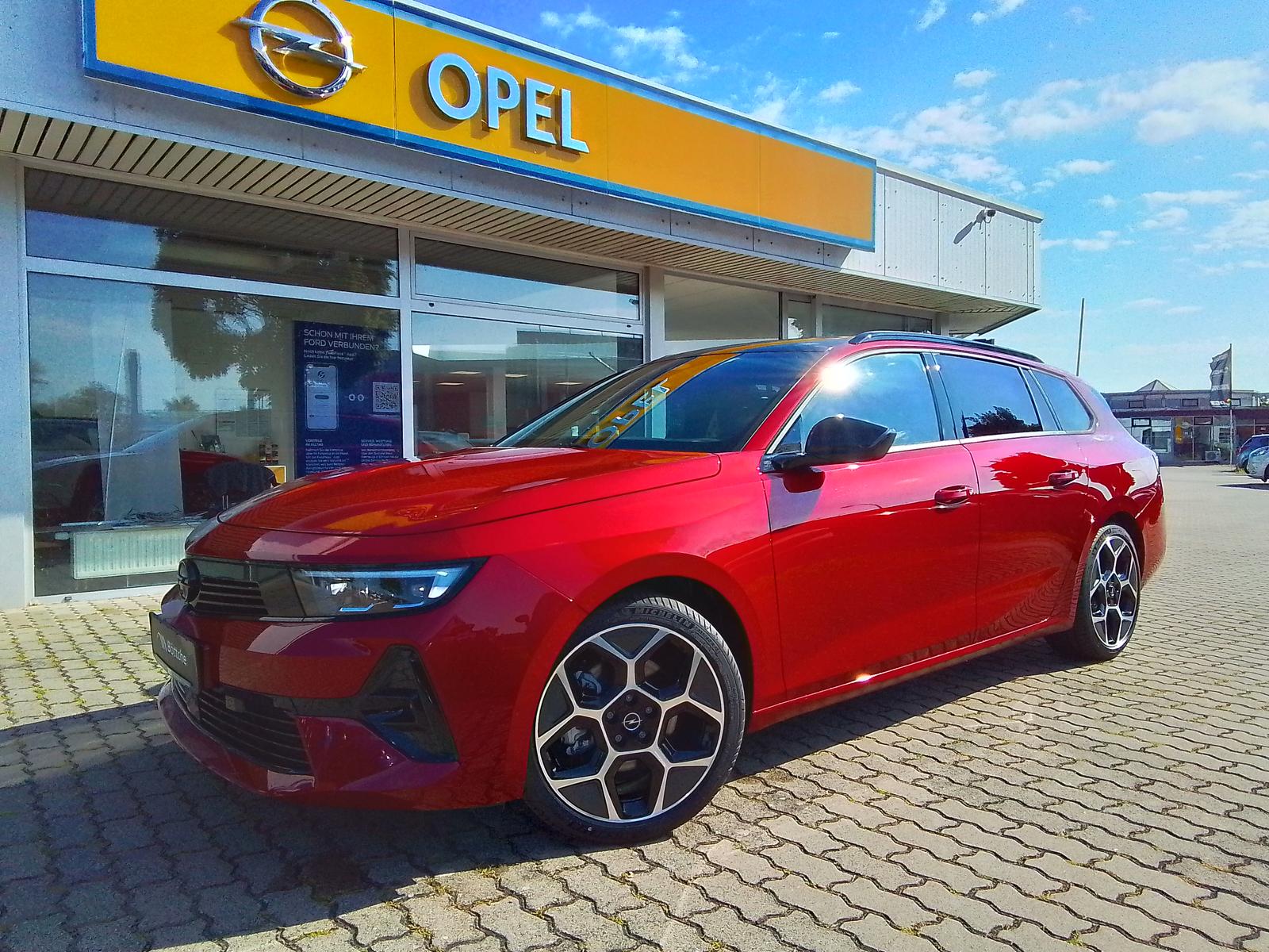 Opel Astra 1.2 L Sports Tourer Ultimate